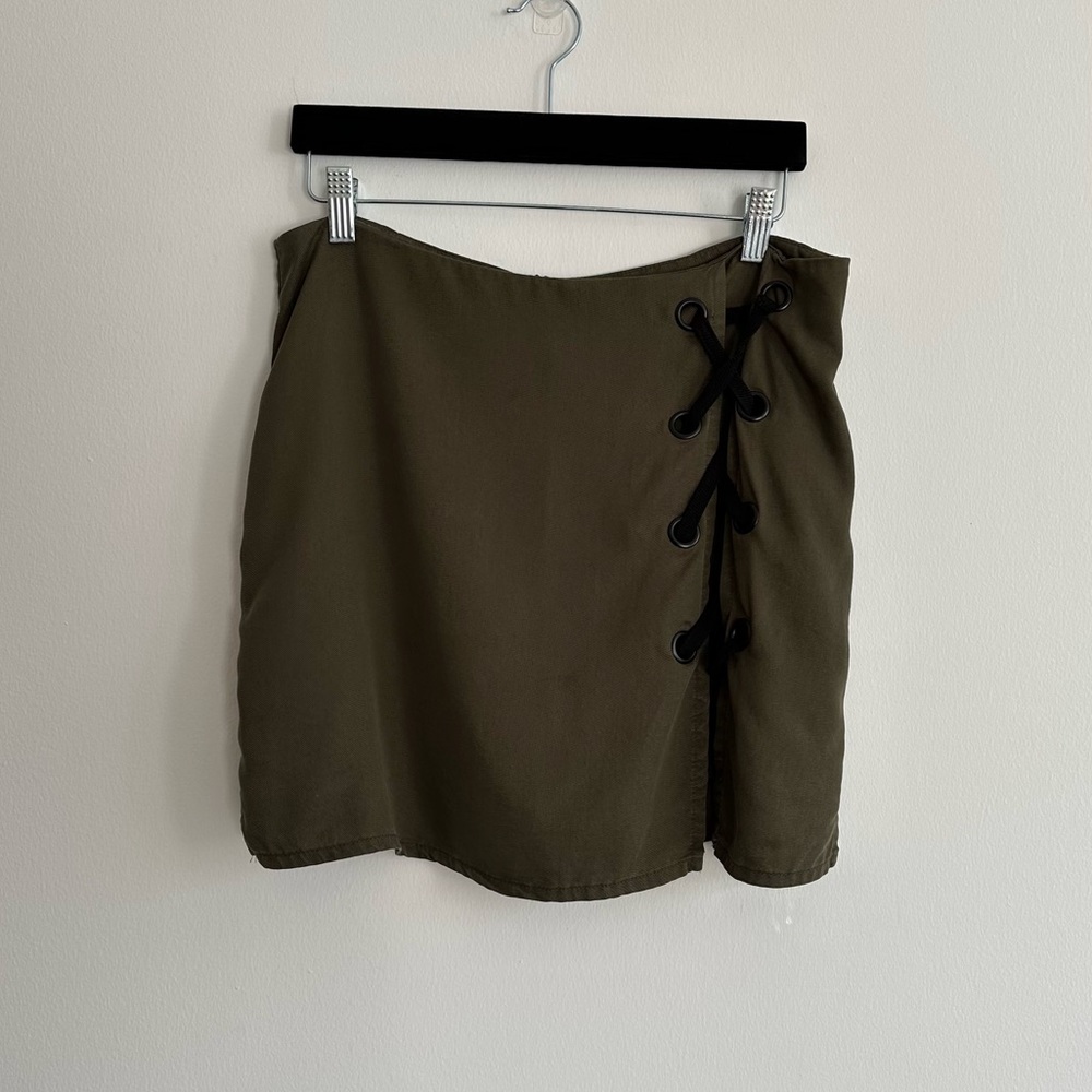 MANGO Mini Skort | lace up | skirt + shorts | in Khaki Green | Size Medium